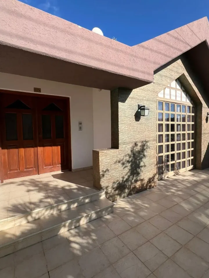 Semi-detached house for rent 325 m² in Limassol, Agios Athanasios