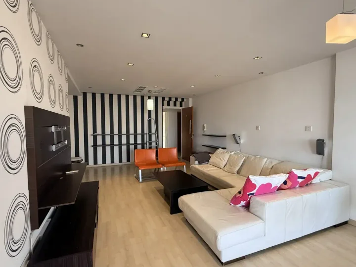 3-bedroom apartments for rent 180 m² in Limassol, Limassol - Kapsalos