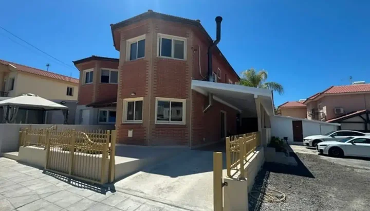 4-спальная отдельный дом в аренду 280 м² в Limassol, Kolossi -Agios Loukas