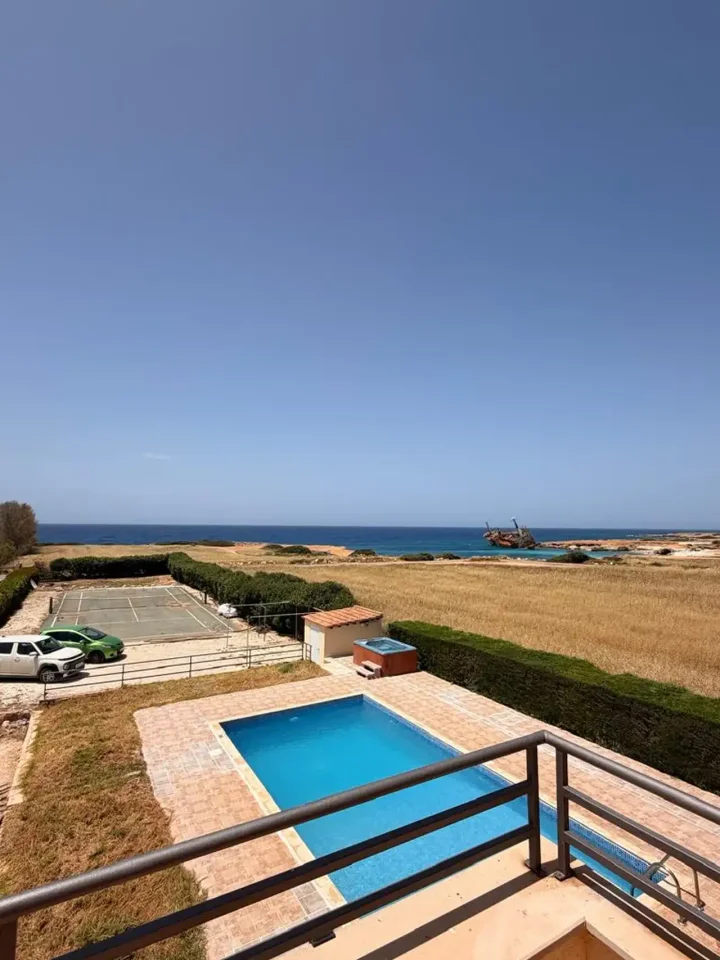 Villa for rent 270 m² in Paphos, Pegeia