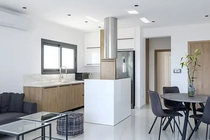 2-bedroom apartments for rent 120 m² in Limassol, Potamos Germasogeias