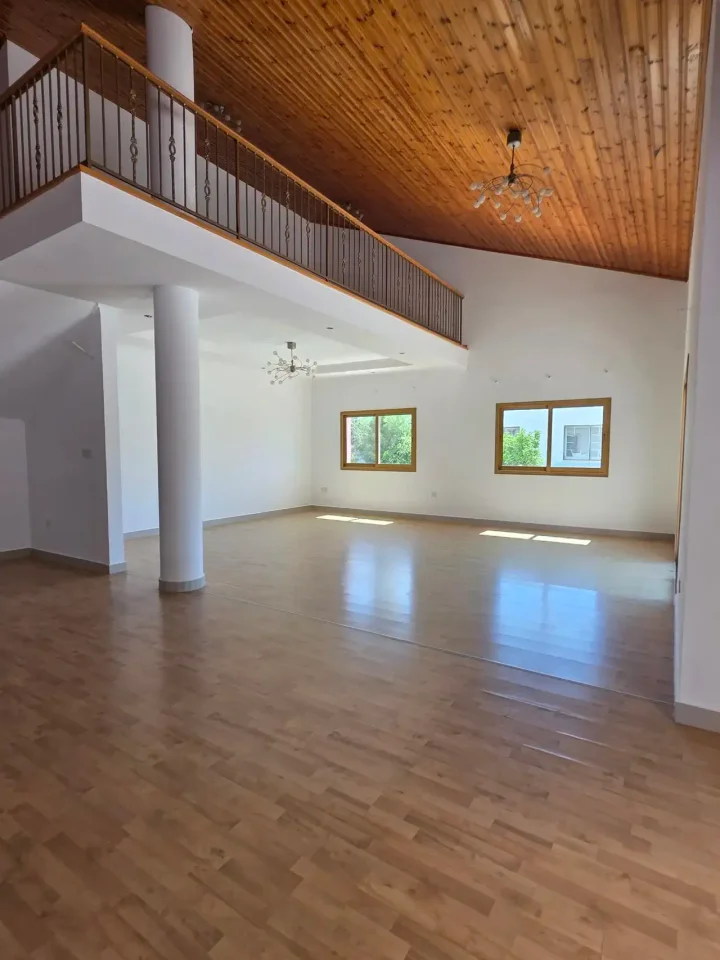Detached house for rent 330 m² in Limassol, Polemidia - Archangelos Michail