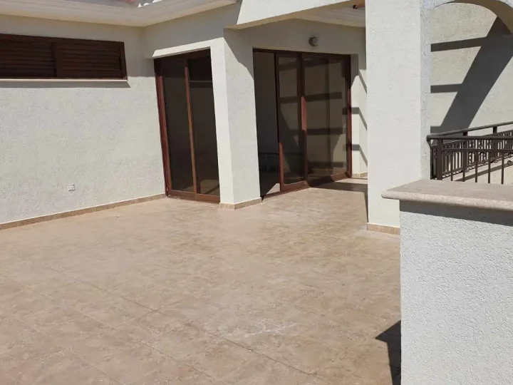 Penthouse for rent 80 m² in Limassol, Pissouri