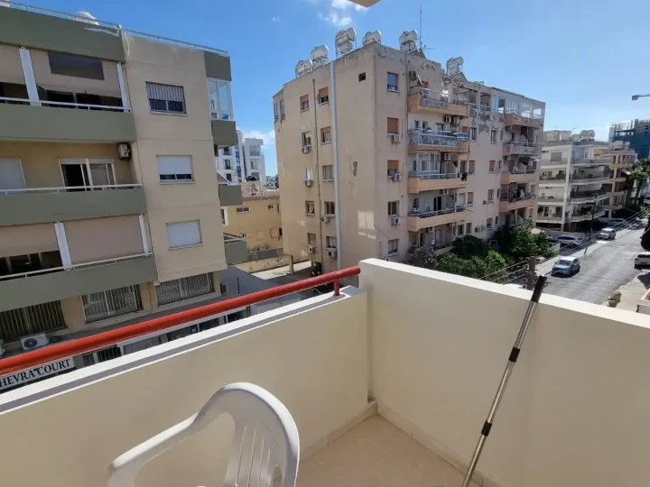 3-bedroom apartments for rent 100 m² in Limassol, Limassol - Neapolis