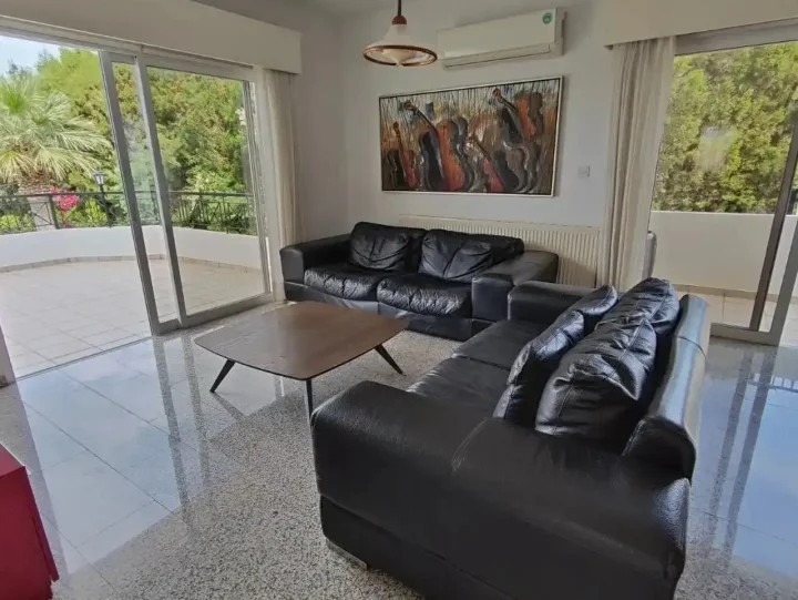 6+ спальная вилла в аренду 1000 м² в Limassol, Germasogeia