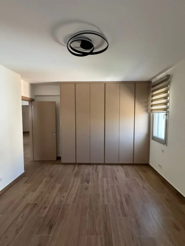 3-bedroom apartments for rent 246 m² in Paphos, Paphos - Anavargos