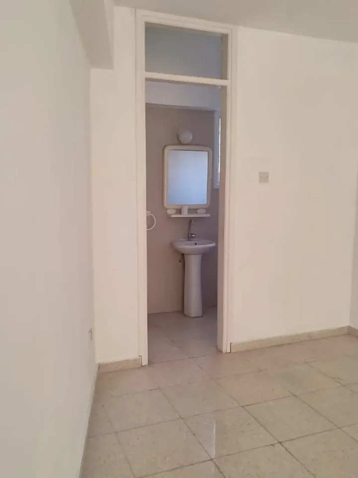Trading area 100 m² for rent in Nicosia, Nicosia - Ag. Antonios