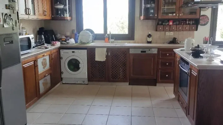 3-bedroom semi-detached house for rent 200 m² in Limassol, Monagri
