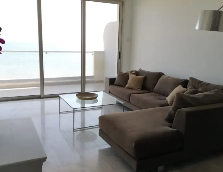 2-bedroom apartments for rent 85 m² in Larnaca, Larnaka - Finikoudes