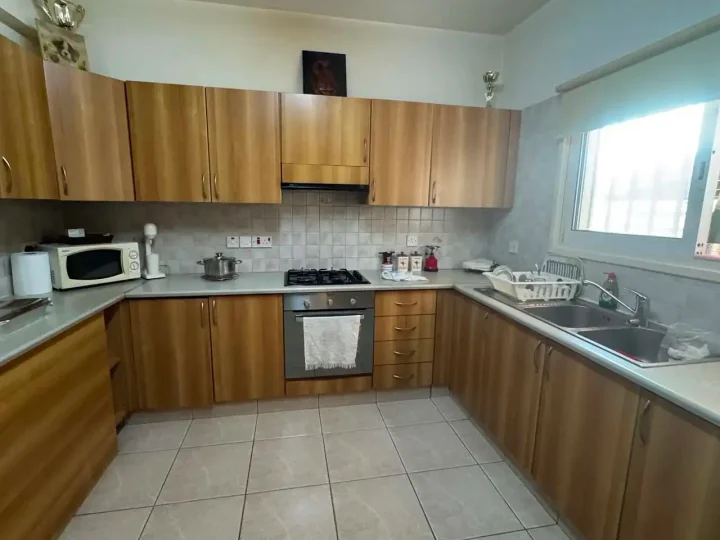 4-bedroom detached house for rent 151 m² in Nicosia, Strovolos - Stavros