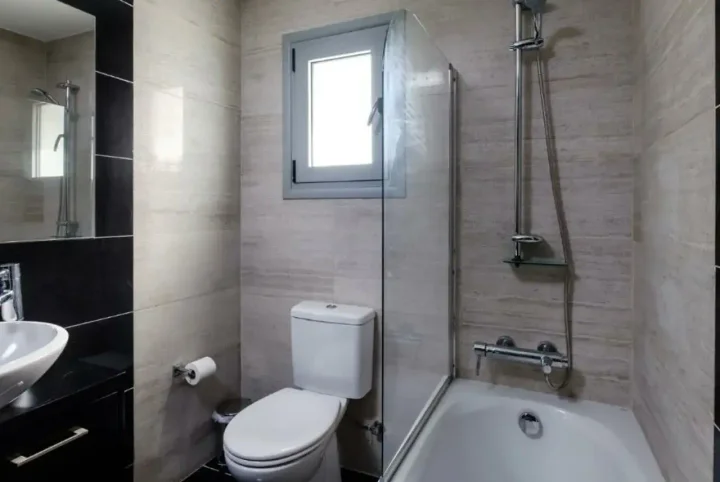 2-bedroom apartments for rent 150 m² in Larnaca, Oroklini Tourist Area