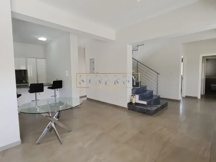 Μονοκατοικία προς ενοικίαση 244 μ² στην τοποθεσία Nicosia, Latsia - Agios Georgios