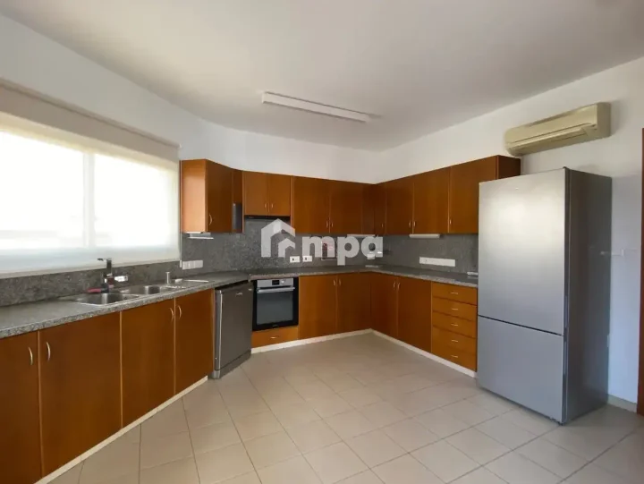 3-bedroom apartments for rent 167 m² in Nicosia, Strovolos - Acropolis