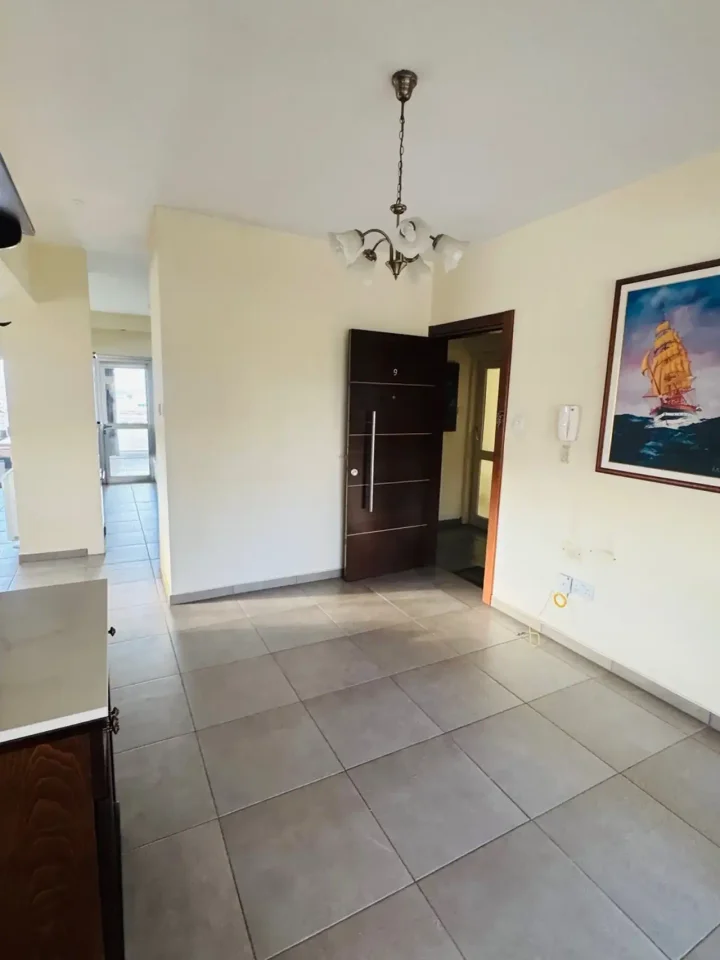 4-bedroom apartments for rent 195 m² in Nicosia, Nicosia - Lykabittos