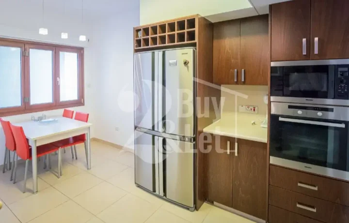 3-bedroom apartments for rent 130 m² in Limassol, Germasogeia Tourist Area