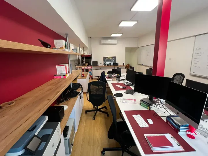 Office 100 m² for rent in Limassol, Limassol - Agia Triada