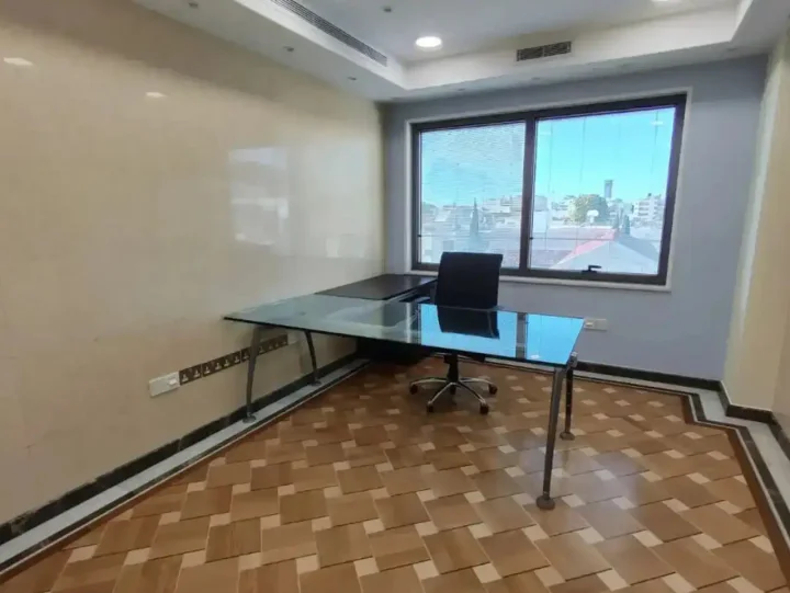 Office 480 m² for rent in Limassol, Limassol - Agia Triada