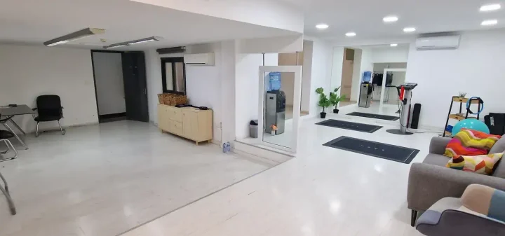Офис 456 м² в аренду в Larnaca, Larnaka - Harbor