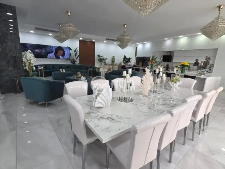 Villa for rent 1350 m² in Limassol, Parekklisia