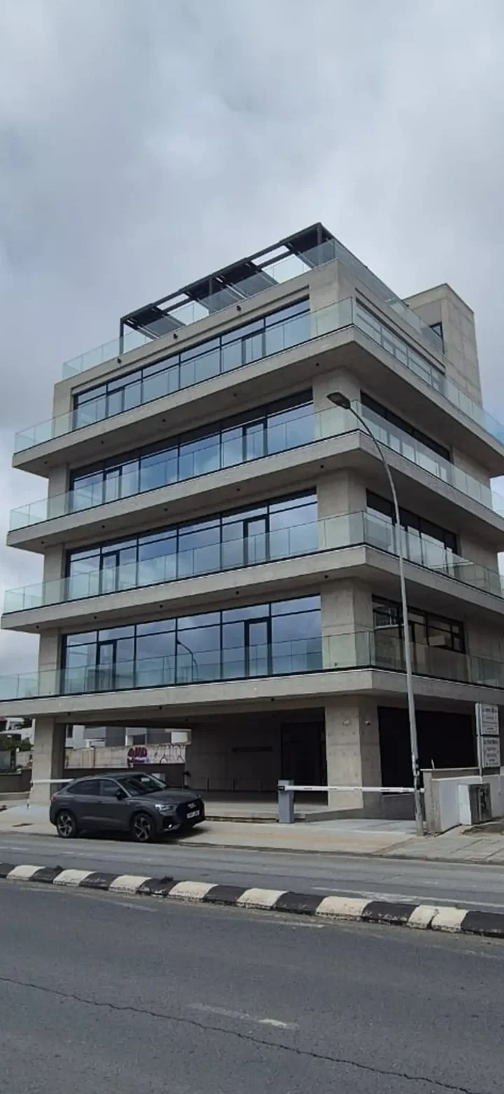 Коммерческая недвижимость 1237 м² в аренду в Limassol, Limassol - Agia Fyla