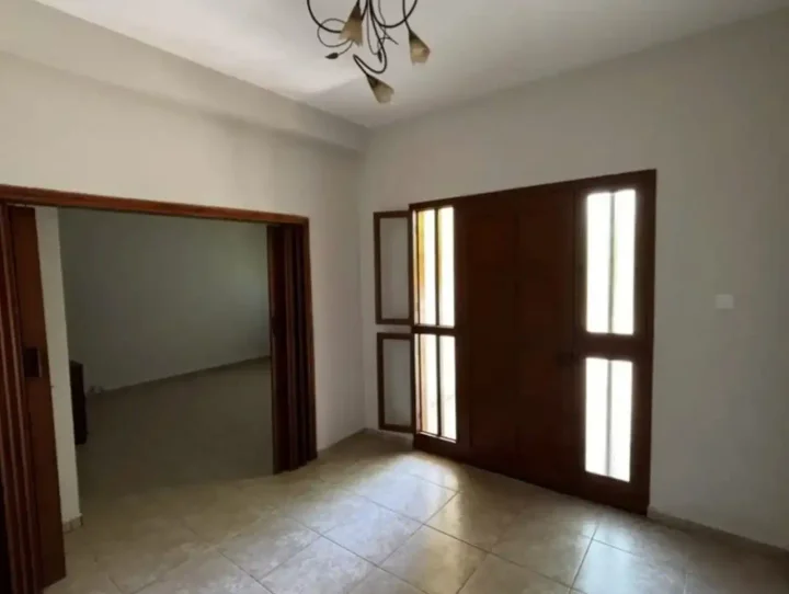 3-bedroom villa for rent 110 m² in Paphos, Konia