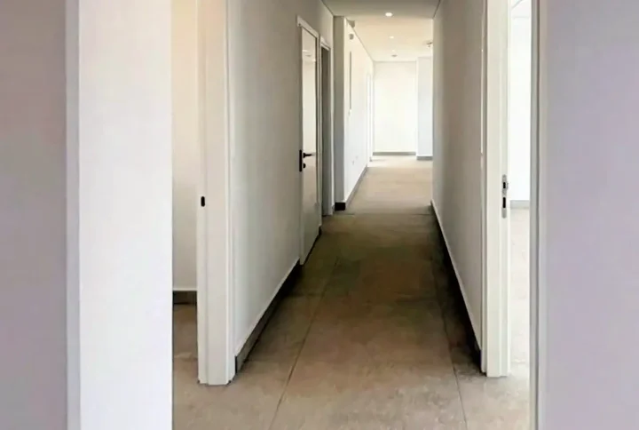 Office 139 m² for rent in Paphos, Paphos - Agios Theodoros