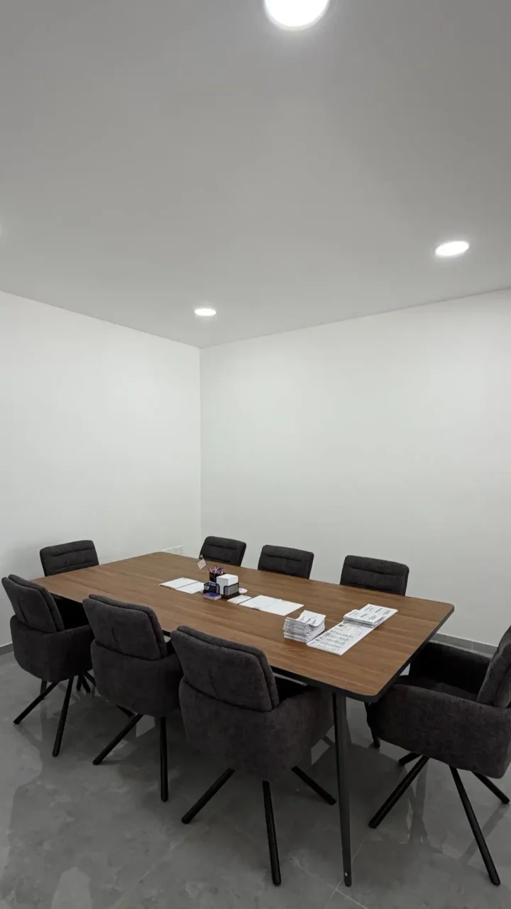 Office 100 m² for rent in Larnaca, Larnaka - Sotiros