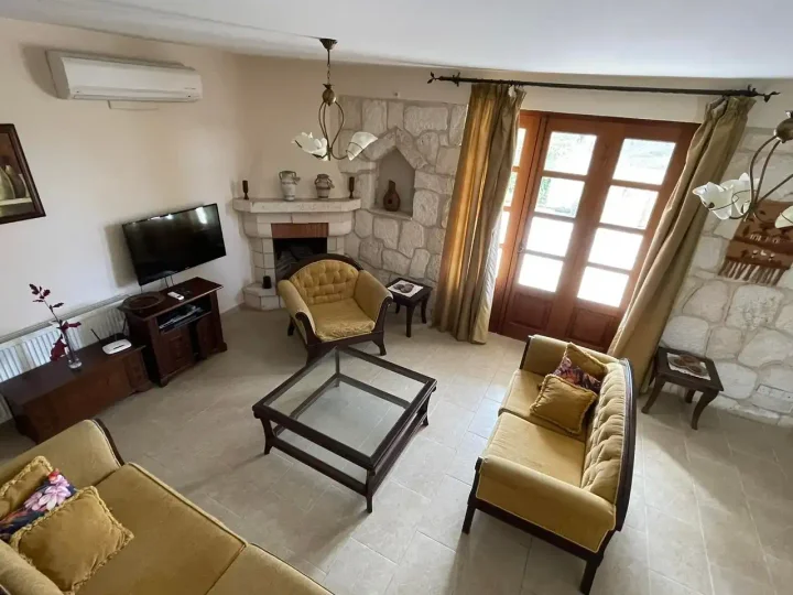 4-bedroom villa for rent 170 m² in Paphos, Peristerona Pafou