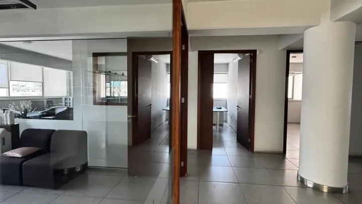 Office 500 m² for rent in Limassol, Limassol - Tsiflikoudia
