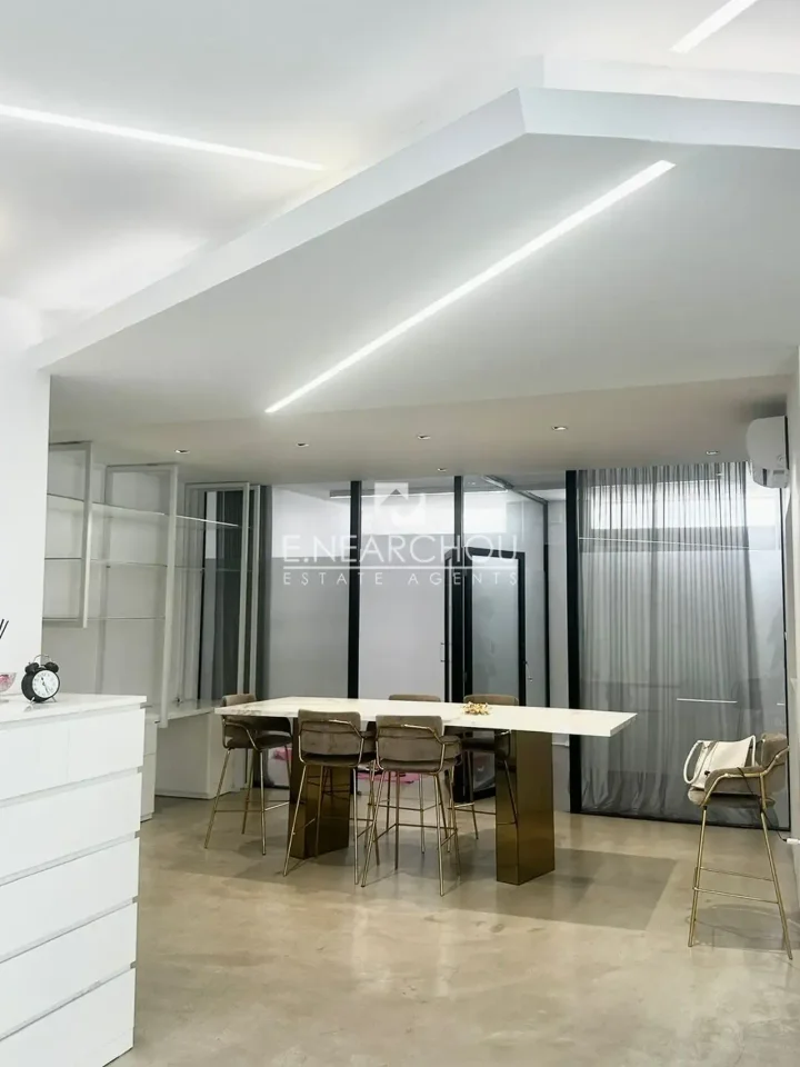 Office 120 m² for rent in Limassol, Germasogeia