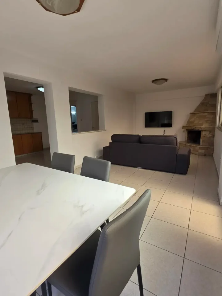 3-bedroom maisonette for rent 170 m² in Limassol, Limassol - Kapsalos