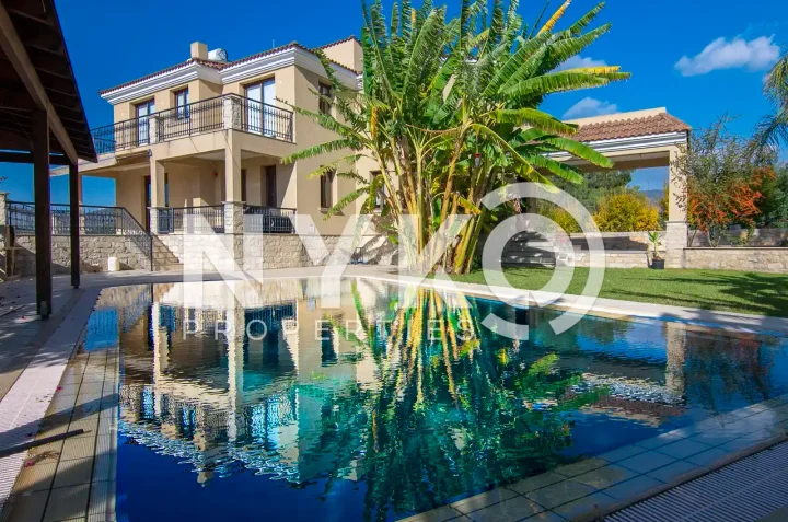 5-bedroom detached house for rent 440 m² in Limassol, Parekklisia