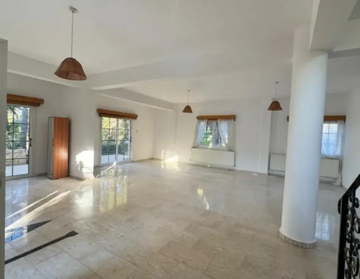 Detached house for rent 600 m² in Limassol, Pyrgos Lemesou