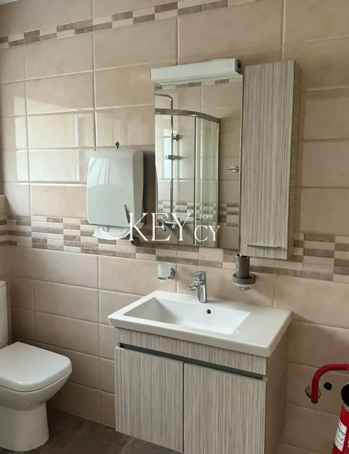 Office 100 m² for rent in Limassol, Potamos Germasogeias