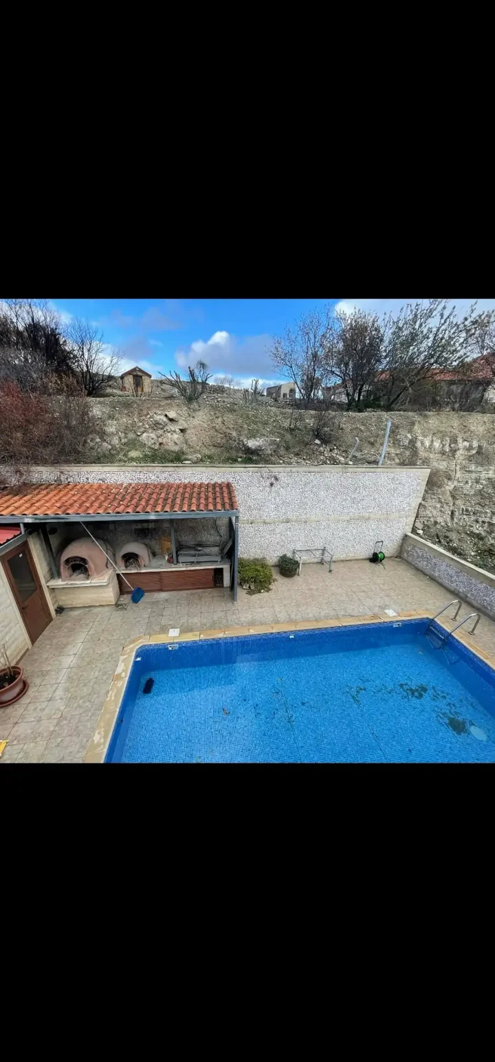 4-спальная отдельный дом в аренду 350 м² в Limassol, Agios Therapon