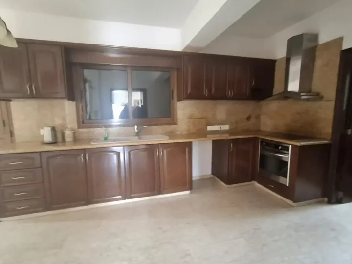 5-bedroom detached house for rent 280 m² in Limassol, Parekklisia