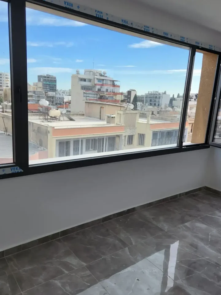 Office 430 m² for rent in Limassol, Limassol - Agia Zoni