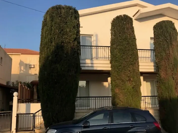 4-bedroom detached house for rent 250 m² in Limassol, Limassol - Mesa Geitonia