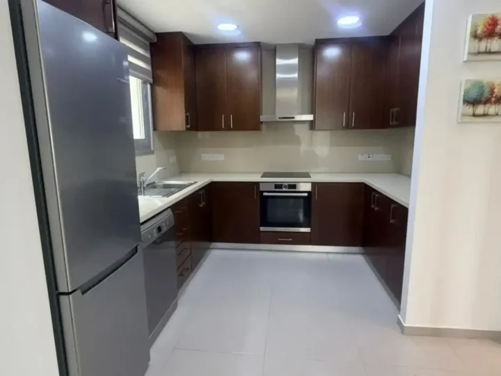 3-bedroom detached house for rent 200 m² in Paphos, Konia