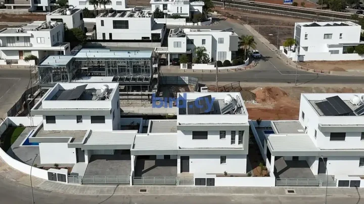4-bedroom detached house for rent 270 m² in Nicosia, GSP Area