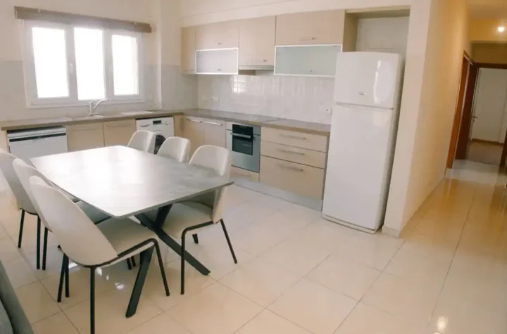 3-bedroom apartments for rent 125 m² in Limassol, Limassol - Agios Nicolaos