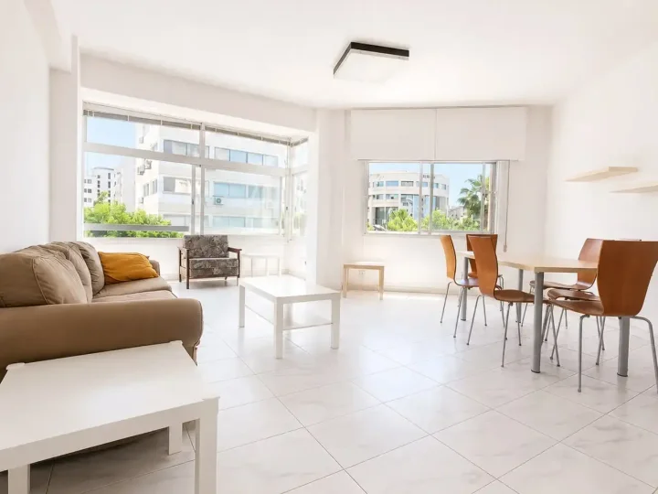 Apartments for rent 100 m² in Limassol, Limassol - Agios Nicolaos