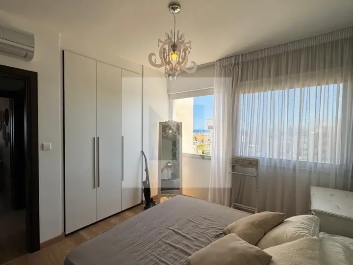 Apartments for rent 100 m² in Larnaca, Larnaka - Harbor