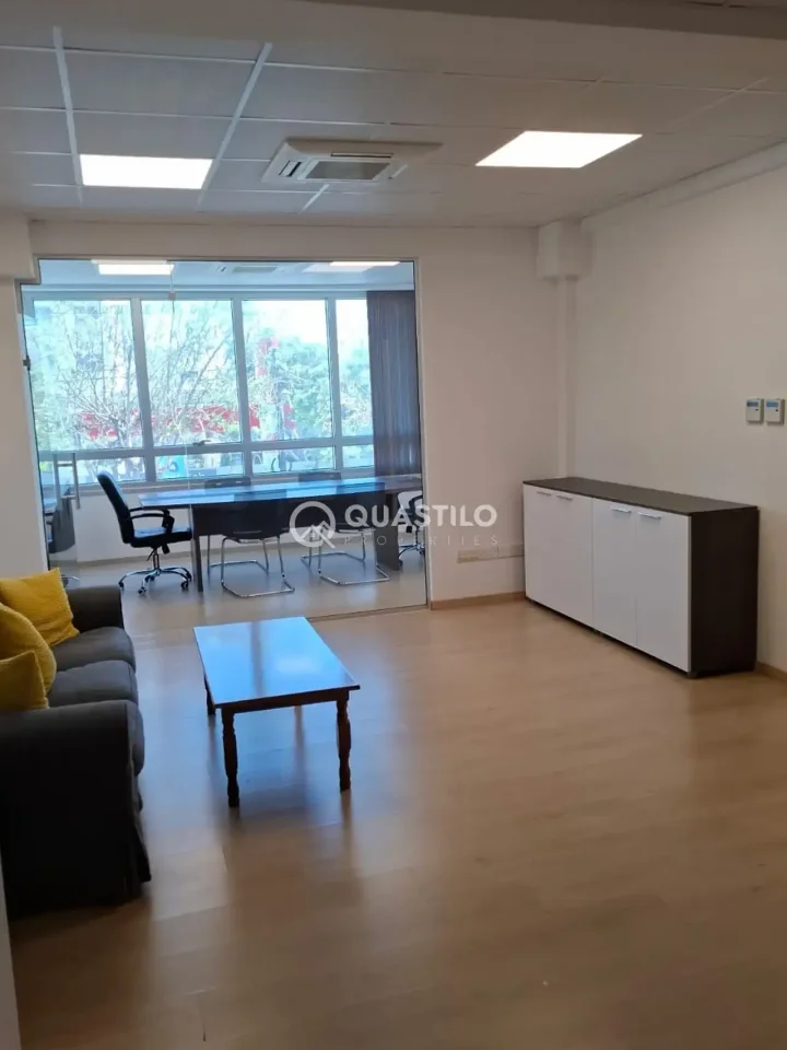 Office 240 m² for rent in Limassol, Limassol - Agia Zoni