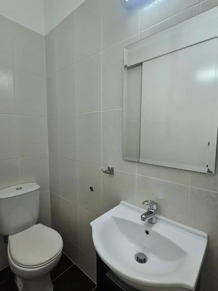 2-bedroom apartments for rent 90 m² in Limassol, Limassol - Mesa Geitonia