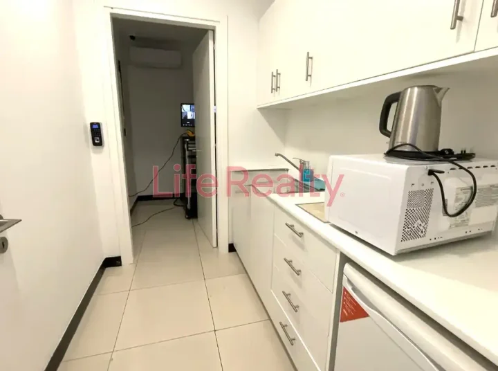 Commercial properties 326 m² for rent in Limassol, Limassol - Mesa Geitonia