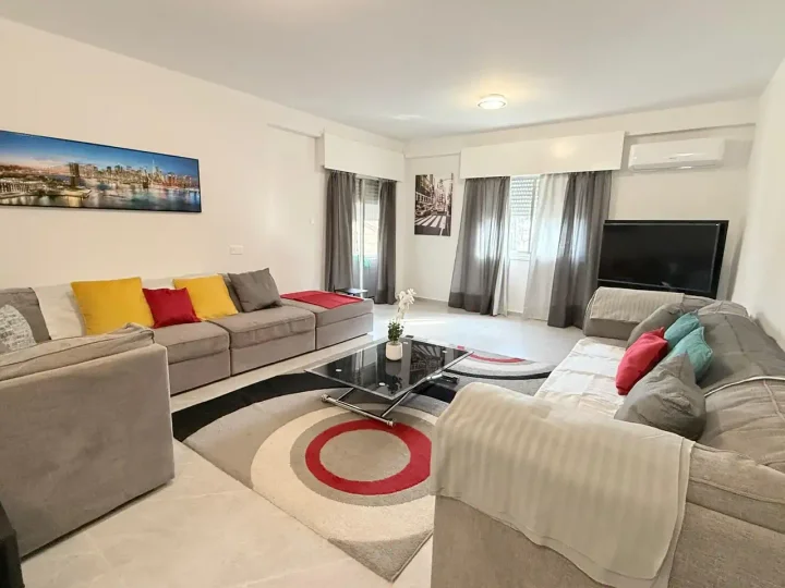 2-bedroom apartments for rent 100 m² in Limassol, Limassol - Neapolis