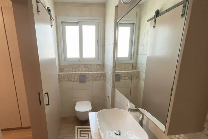 4-bedroom apartments for rent 246 m² in Paphos, Paphos - Anavargos