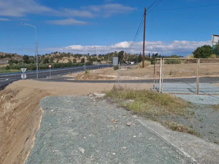 Plot of land for rent 668 m² in Nicosia, Evrychou