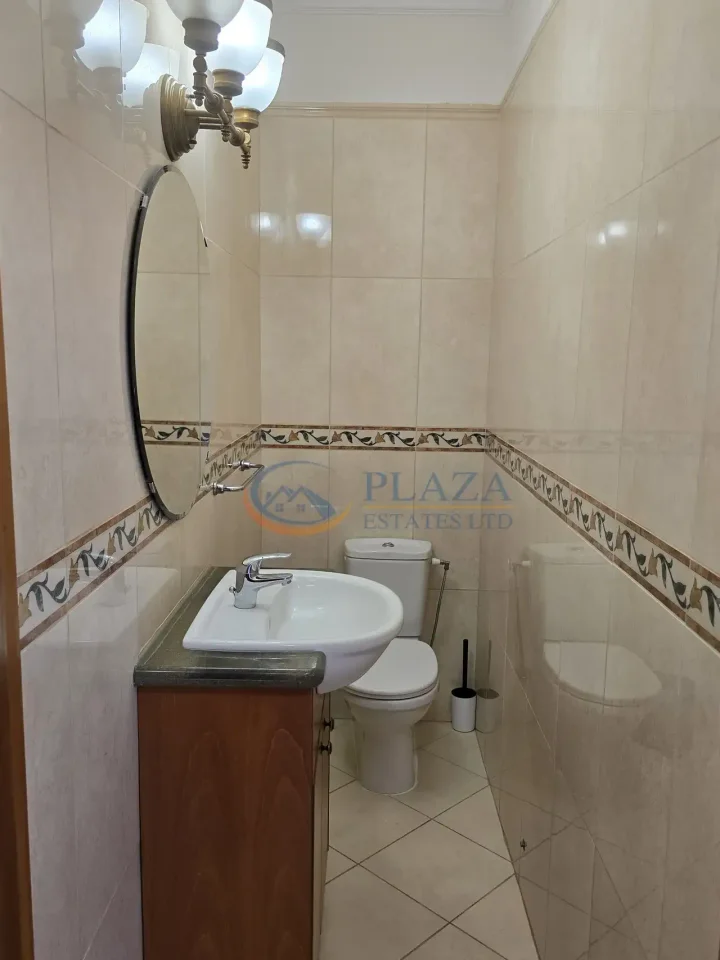 5-bedroom villa for rent 250 m² in Limassol, Monagroulli